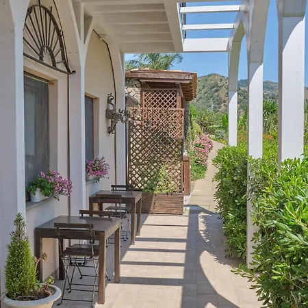 Farm stay Tenuta Edone' Graniti
