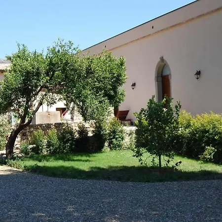 Tenuta Edone' Farm stay Graniti