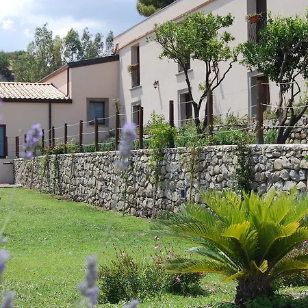 Farm stay Tenuta Edone' Graniti